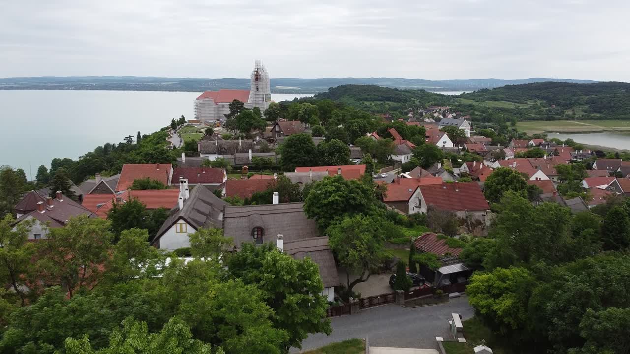 Malé maďarské město v Maďarsku