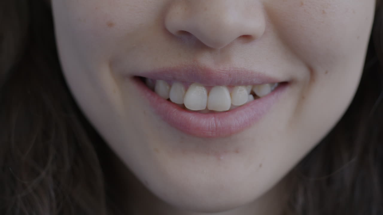 웃는 여자의 클로즈업