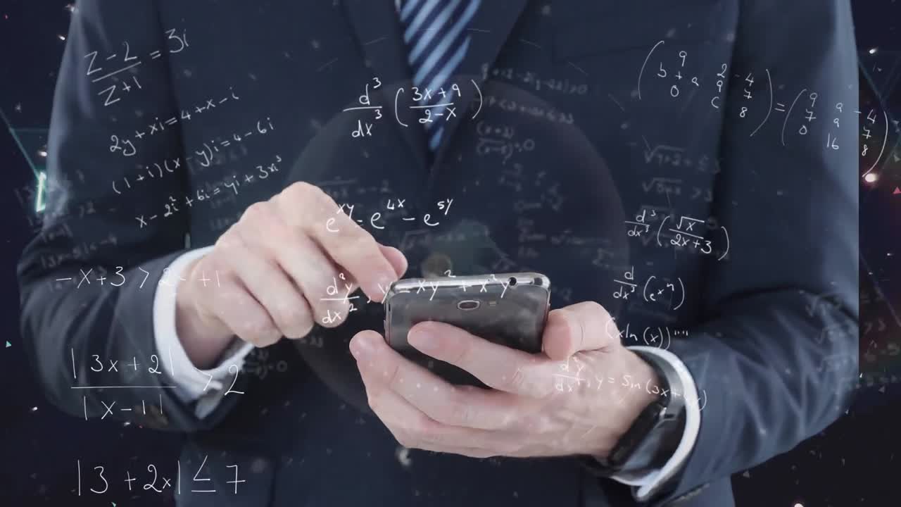 数学の方程式を背景に電話中の男性