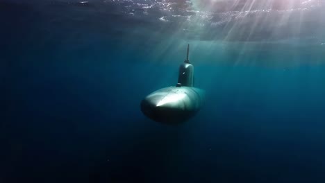 submarino bajo el agua