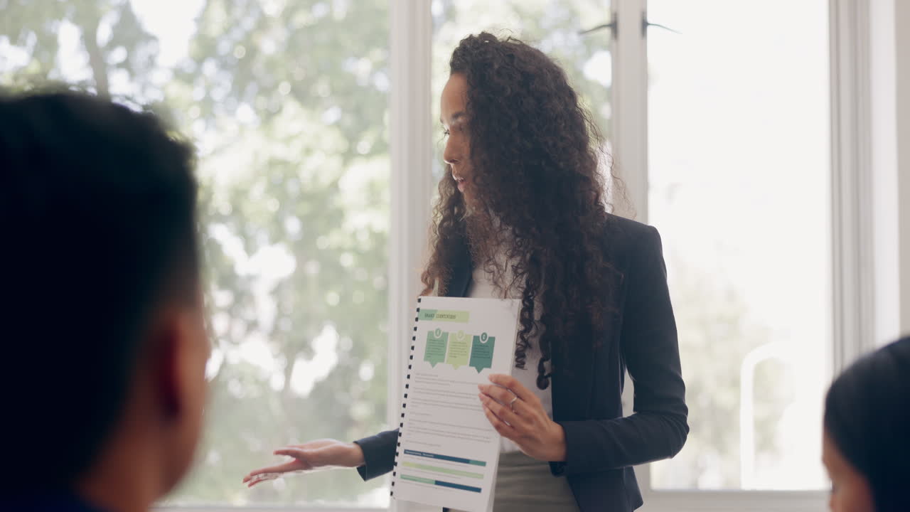 reunión, liderazgo o mujer negra