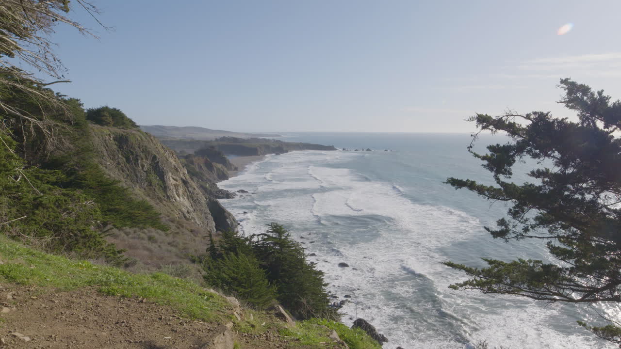 캘리포니아 빅서 캘리포니아 서해안에 있는 태평양의 언덕 위 바다 전망