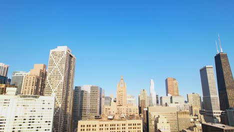 Spitze-Der-Skyline-Hochhäuser-Der-Innenstadt-Von-Chicago