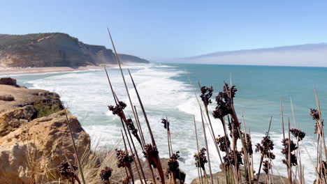 Vista-Panorámica-De-La-Costa-Portuguesa-Con-Hermoso-Océano-Atlántico