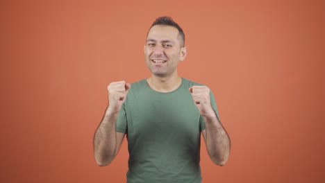 Businessman-giving-motivational-speech-to-camera.