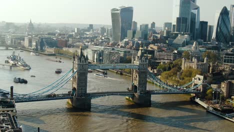 draufsicht auf die berühmte london bridge