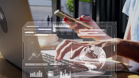 animación del procesamiento de datos sobre una mujer de negocios caucásica que usa una computadora portátil
