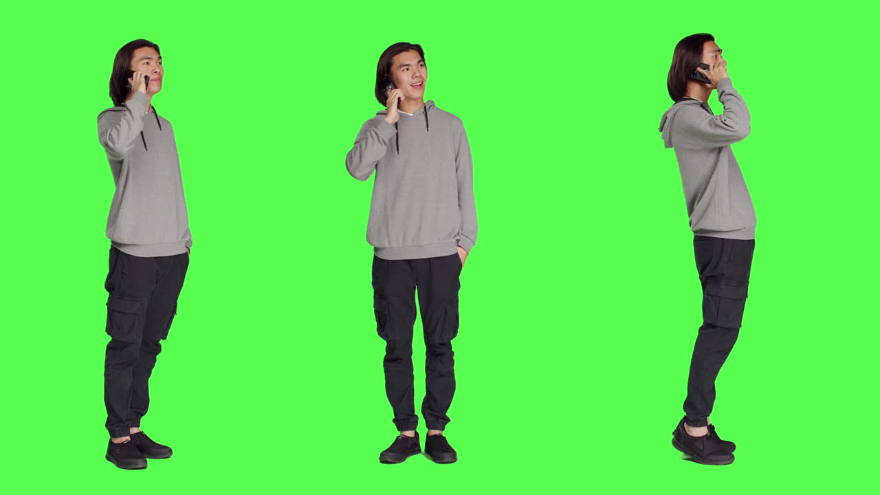 스마트 폰으로 대화하는 현대적인 남자