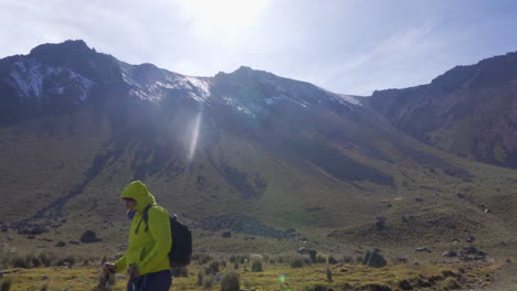 Nahaufnahmevideo-Des-Vulkans-Nevado-De-Toluca-Mit-Blick-Auf-Die-Hauptgipfel