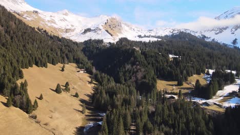 mountain boarder that separates france and switzerland