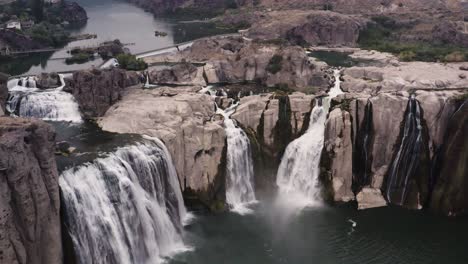 Shoshone-Falls-In-Twin-Falls,-Idaho