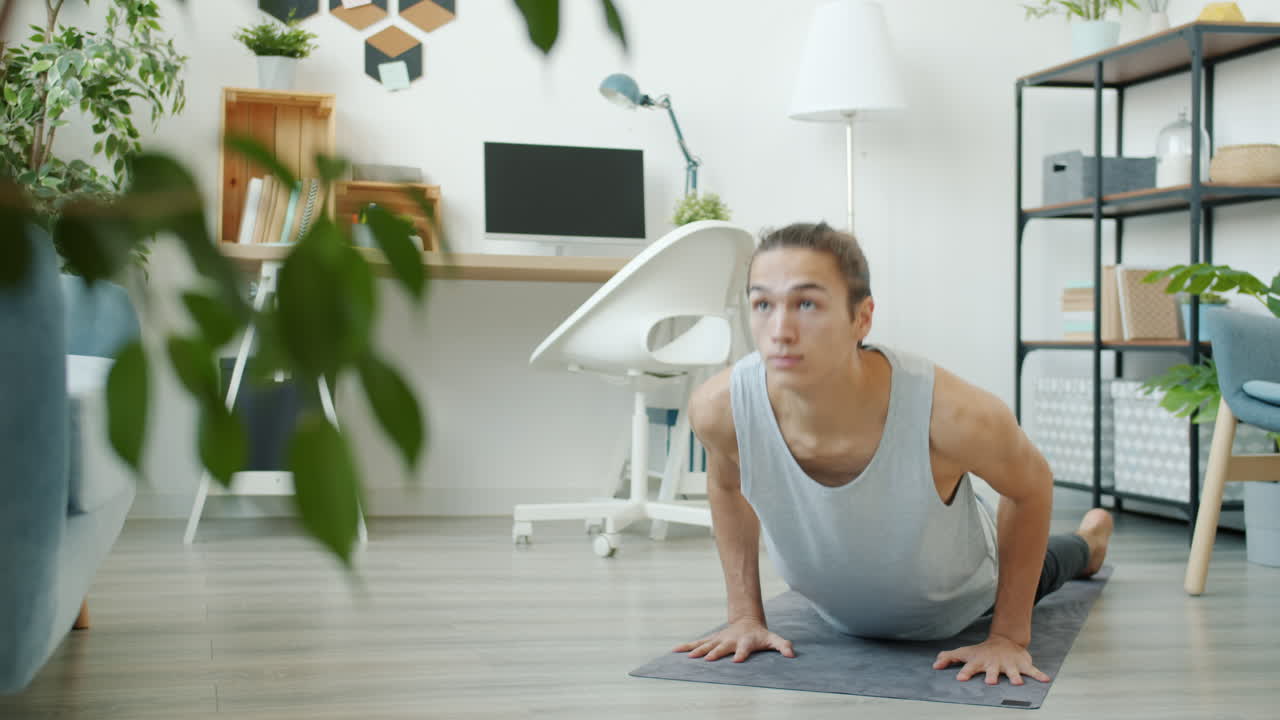 práctica del yoga en el hogar