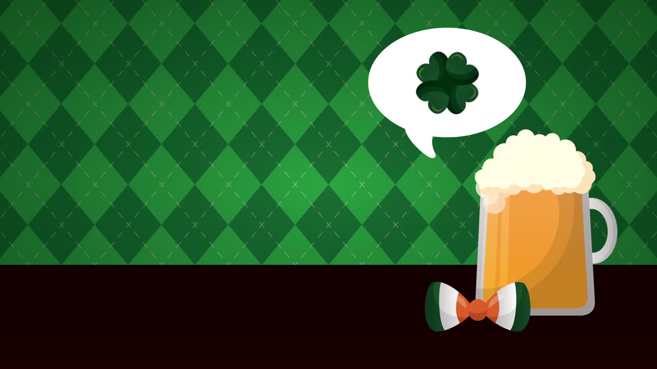 tarjeta animada del día de san patricio con cerveza y trébol