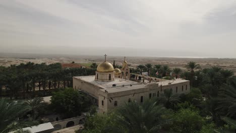 Imágenes-De-Drones-Del-Santo-Monasterio-Ortodoxo-Griego-De-San-Gerasimos-De-La-Religión-Del-Templo-De-Israel-Aéreo-De-Jordania