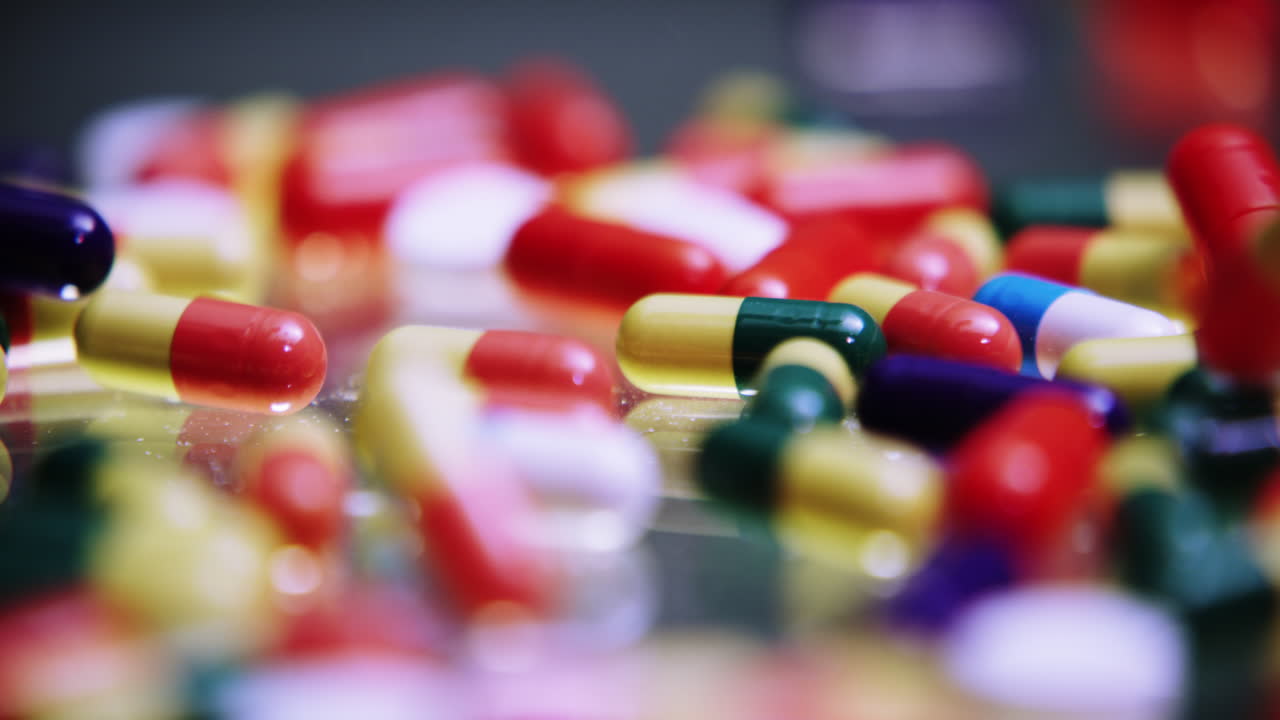 лекарства помогают вылечить, остановить и предотвратить заболевание