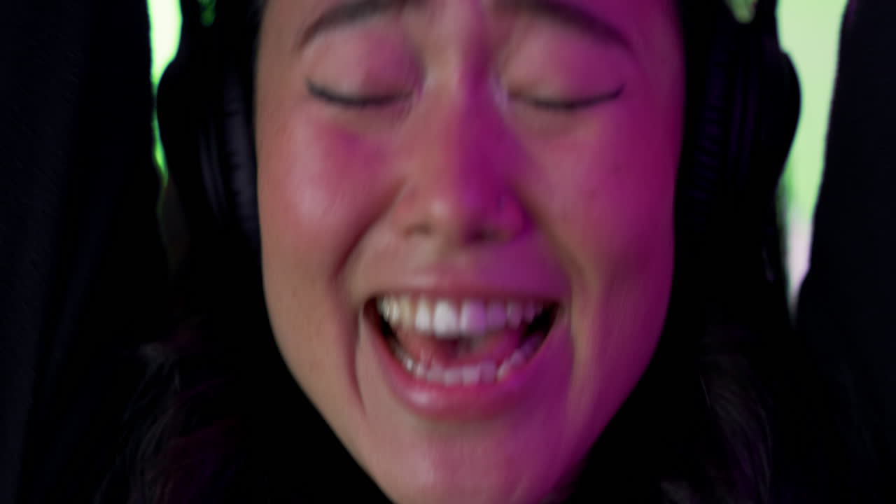 라이브 스트리밍, 스트리머 및 게이머 여성 우승자