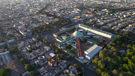 toma orbital de drones de la famosa prisión de lecumberri en la ciudad de méxico