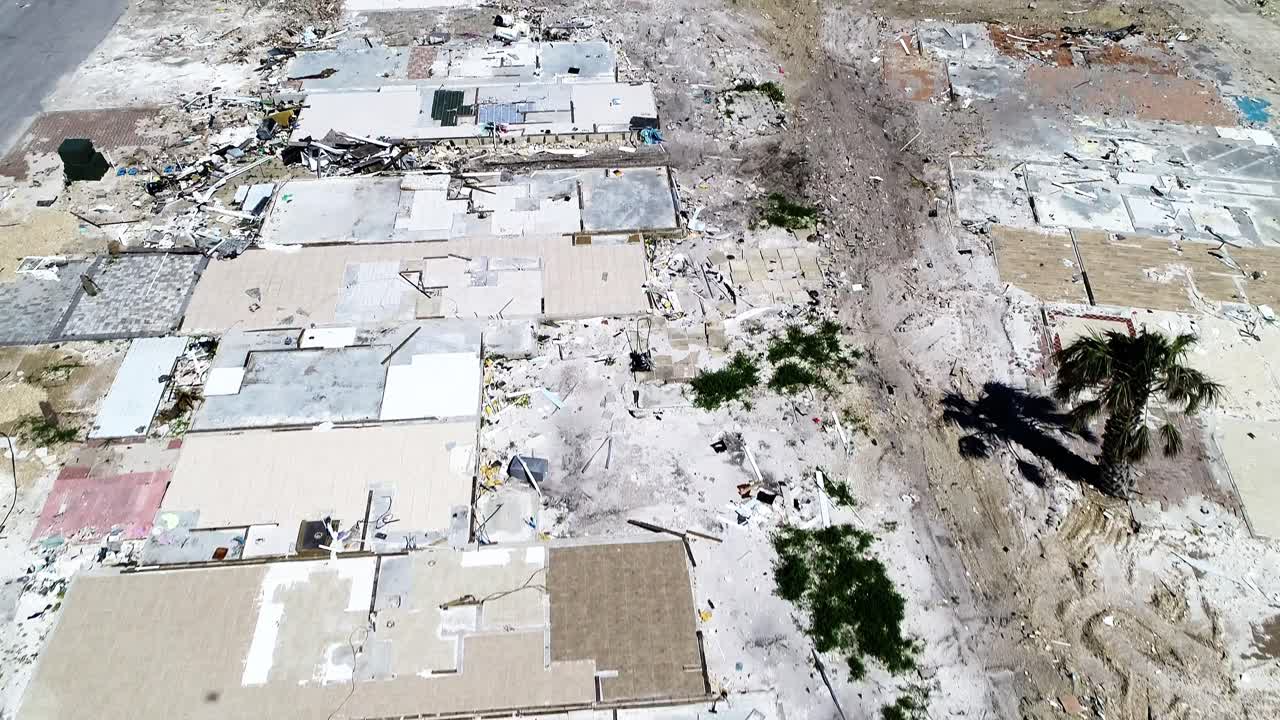 playa de méxico, florida - vistas aéreas de la ciudad muestran los restos de la destrucción dejada por el huracán michael, una tormenta de categoría 5, que golpeó en octubre de 2018