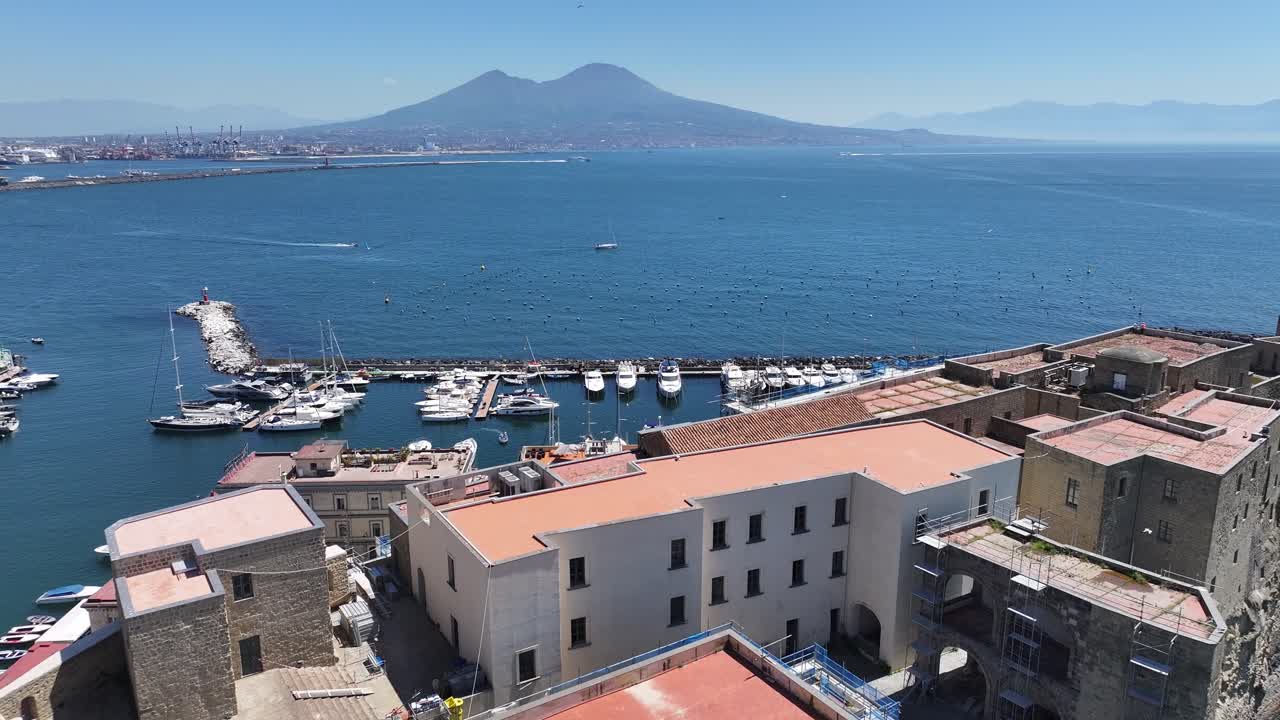 Dell Ovo Castle At Naples In Campania Italy. Downtown Cityscape. Bay Of Naples Landscape. Dell Ovo Castle At Naples In Campania Italy. Medieval Castle. Skyline Medieval Building. Italy Landscape.