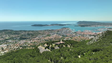 Ciudad-De-Toulon-Y-Mar-Mediterráneo