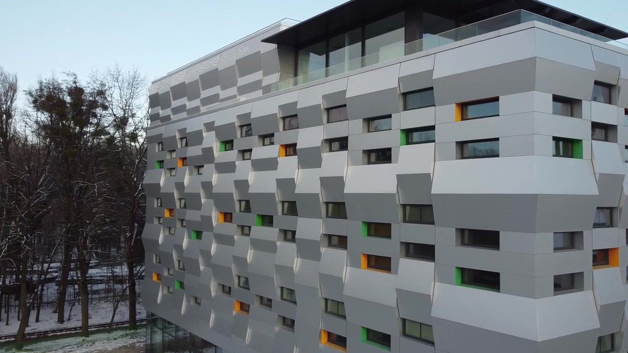 Elementi di architettura moderna. Riprese dell'edificio.