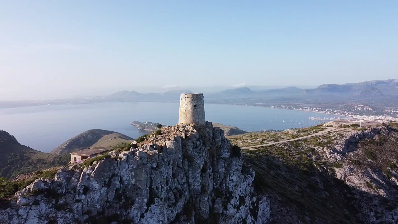 vuelo con drone en el cap de formentor en mallorca