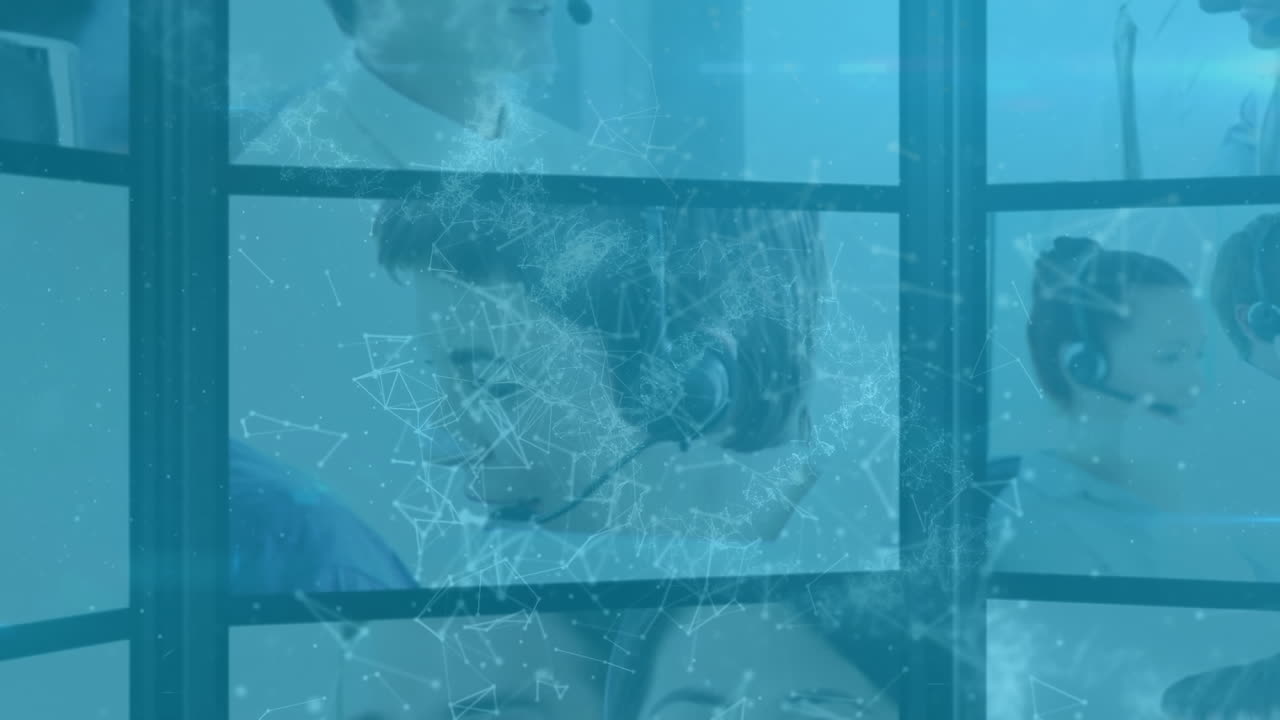 전화 헤드으로 대화하는 사람들과 함께 여러 화면에 대한 플렉서스 네트워크의 애니메이션.