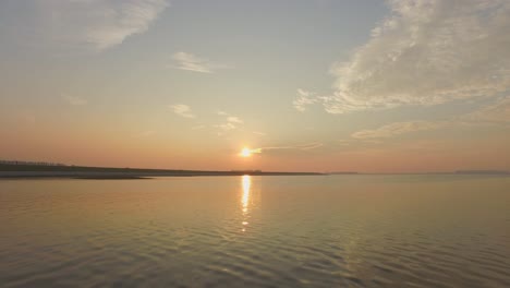 Antenne:-Deiche-Und-Küstenlinie-Der-Oosterschelde,-Niederlande