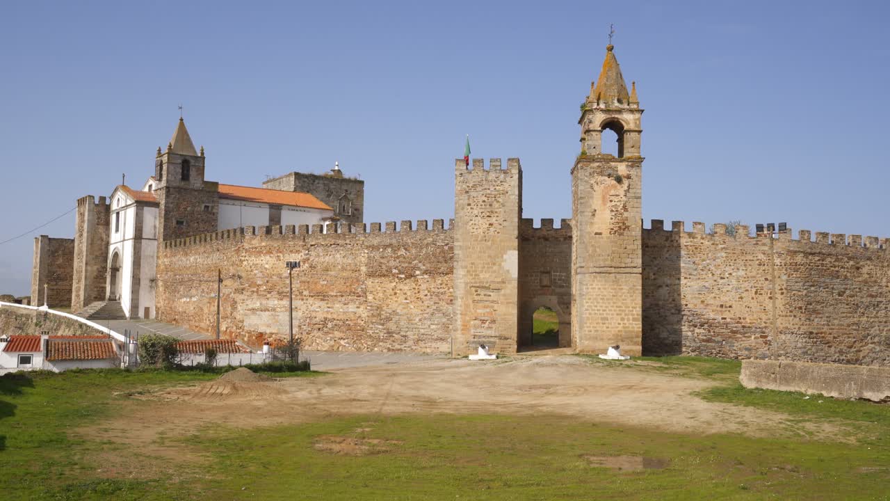 castillo mourao en alentejo, portugal