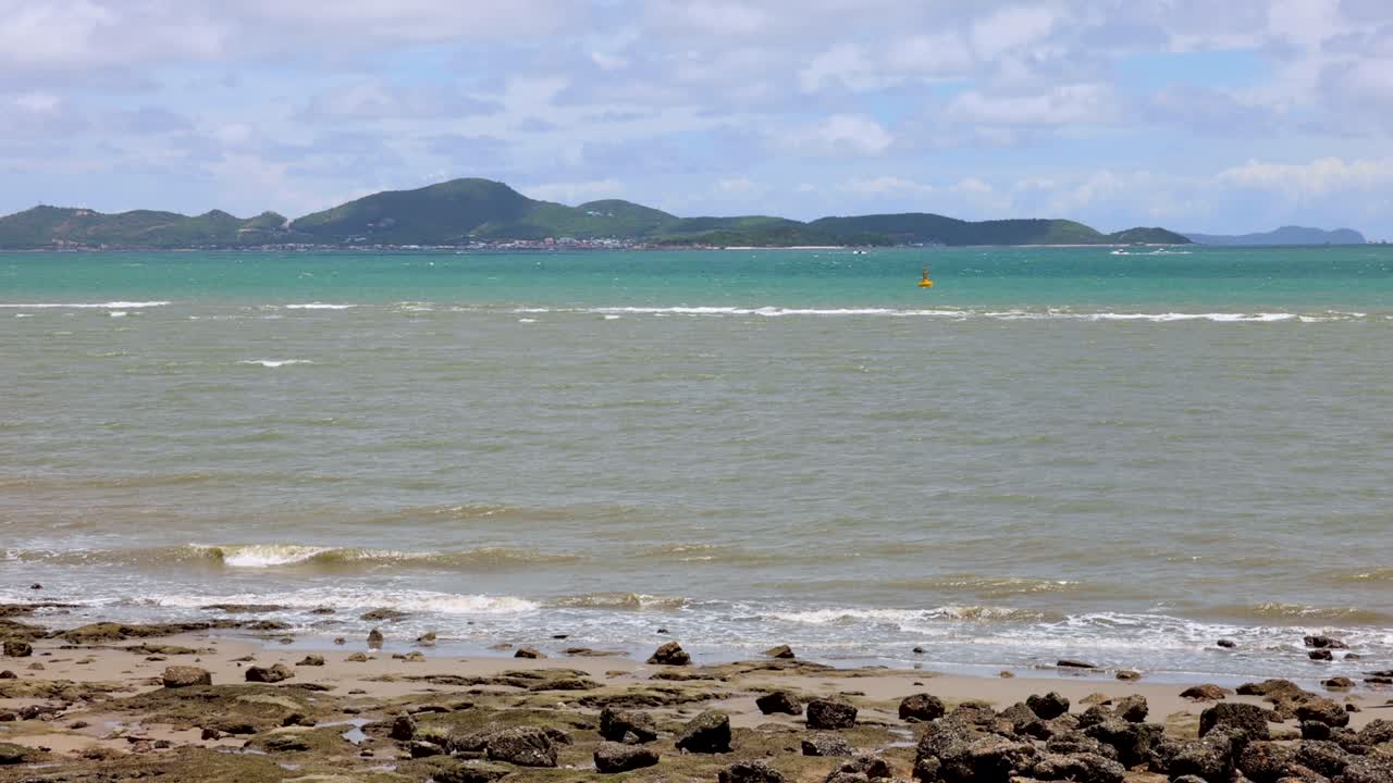 아름다운 파타야 해변, 은 날, 파타야, chonburi, 태국, 2022년 6월 3일