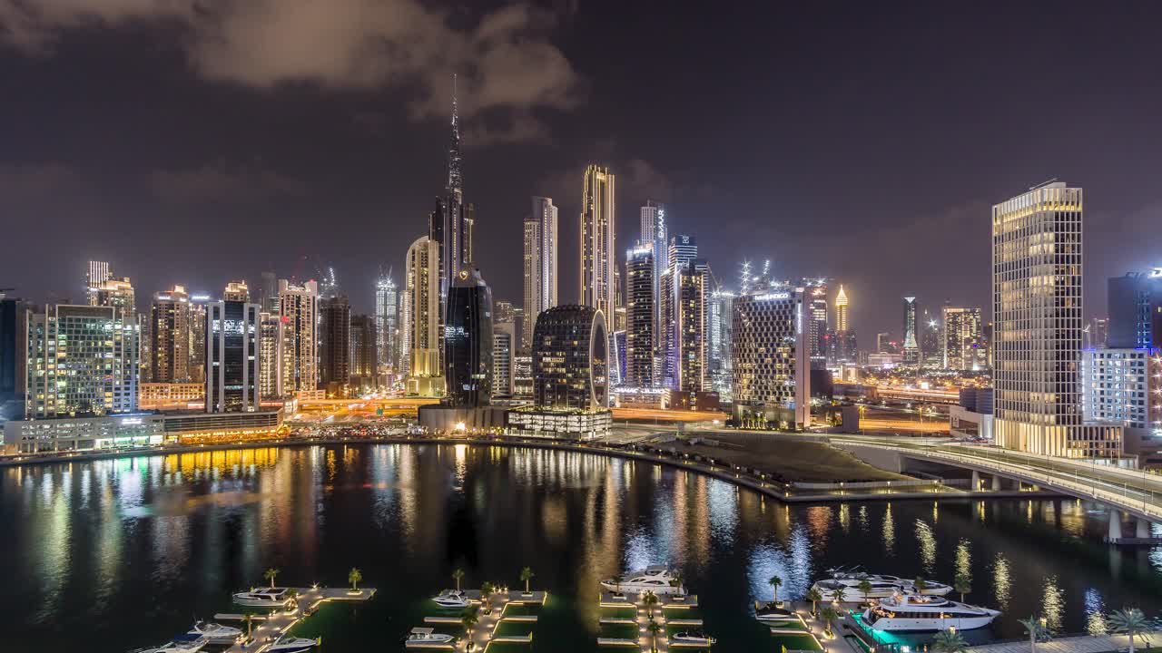 Cảnh quay time-lapse buổi tối khu trung tâm thành phố Dubai, Các Tiểu vương quốc Ả Rập Thống nhất
