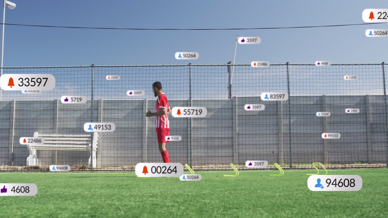 스포츠 경기장에서 훈련하는 아프리카계 미국 남성 축구 선수에 대한 소셜 미디어 아이콘의 애니메이션