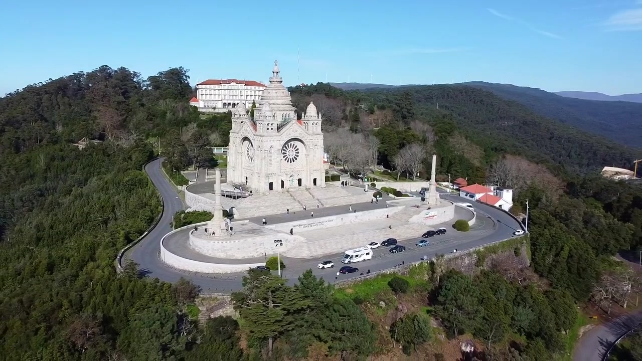 Santuario del Sagrado Corazón de Jesús. Santuario del Monte Santa Luzia. Vista aérea panorámica. Cima del Monte Santa Luzia, Viana do Castelo, Portugal