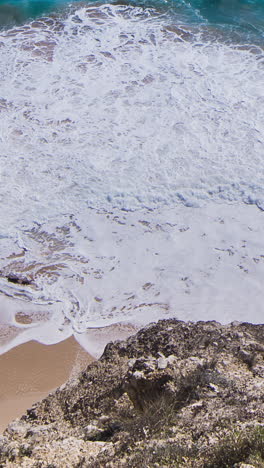 sea-and-sky-in-portugal-in-vertical