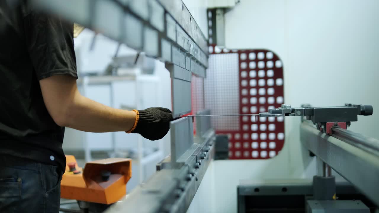 Metal Bending Operation