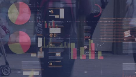 animación de estadísticas y procesamiento de datos sobre una concurrida calle de la ciudad