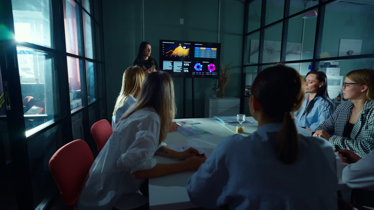 비즈니스 회의 프레젠테이션