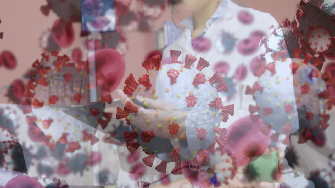 얼굴 마스크를 입은 남성 의사 위에 코로나 바이러스 세포의 애니메이션