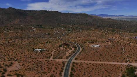 Ruta-62-Del-Estado-De-California-En-El-Parque-Nacional-Joshua-Tree,-Desierto-De-Mojave