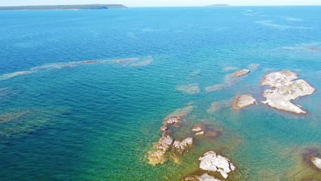 High-panoramic-images-of-the-shores-of-Lake-Huron-at-Georgian-Bay-in-Ontario