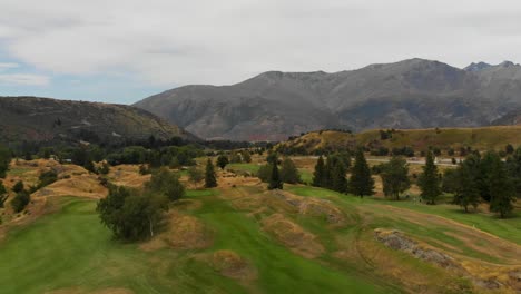 Flying-over-golf-course-in-New-Zealand---Aerial