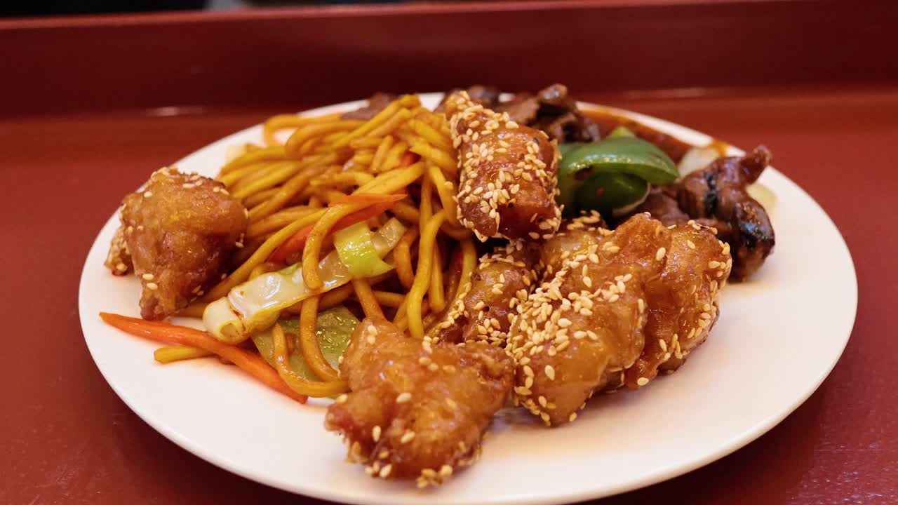 멜버른 마켓 에서 제공 되는 맛있는 누들 요리