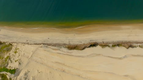 Vertical-drone-footage-of-the-Pyla-dune