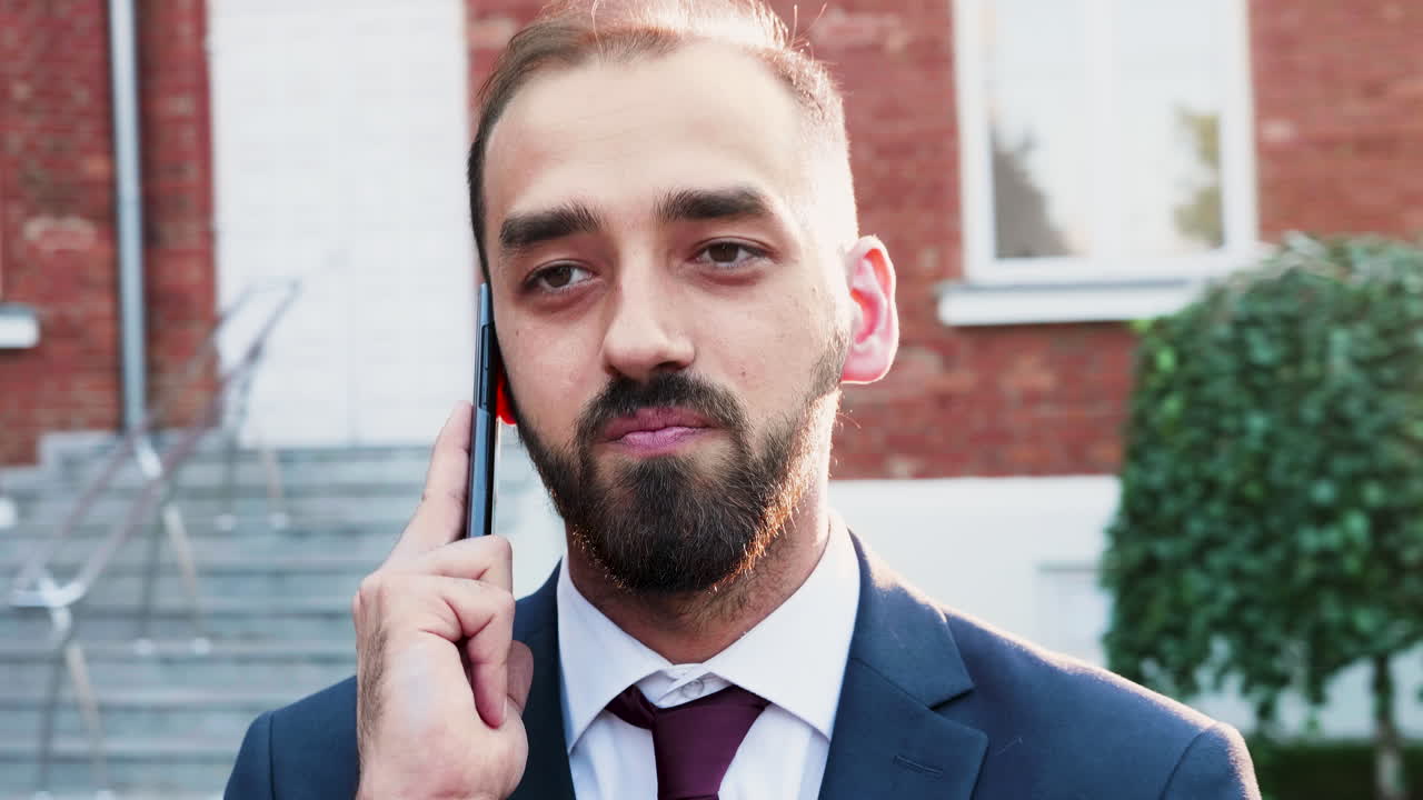 Uomo sul cellulare