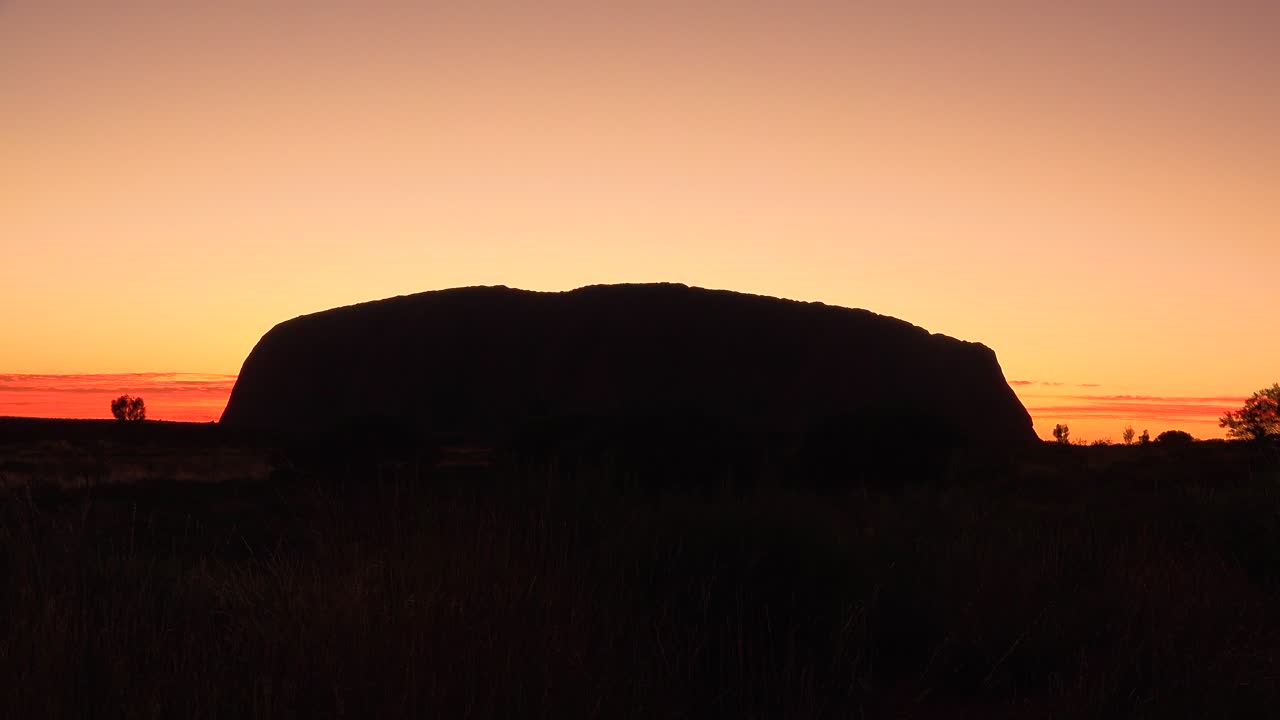 amanecer en ayers rock uluru australia