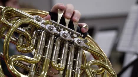 French Horn playing melodic lines