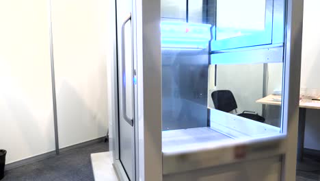 ascensor de sala limpia automatizado moderno para el médico o el laboratorio