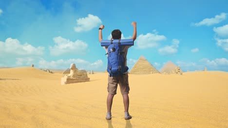 excited traveler at the pyramids