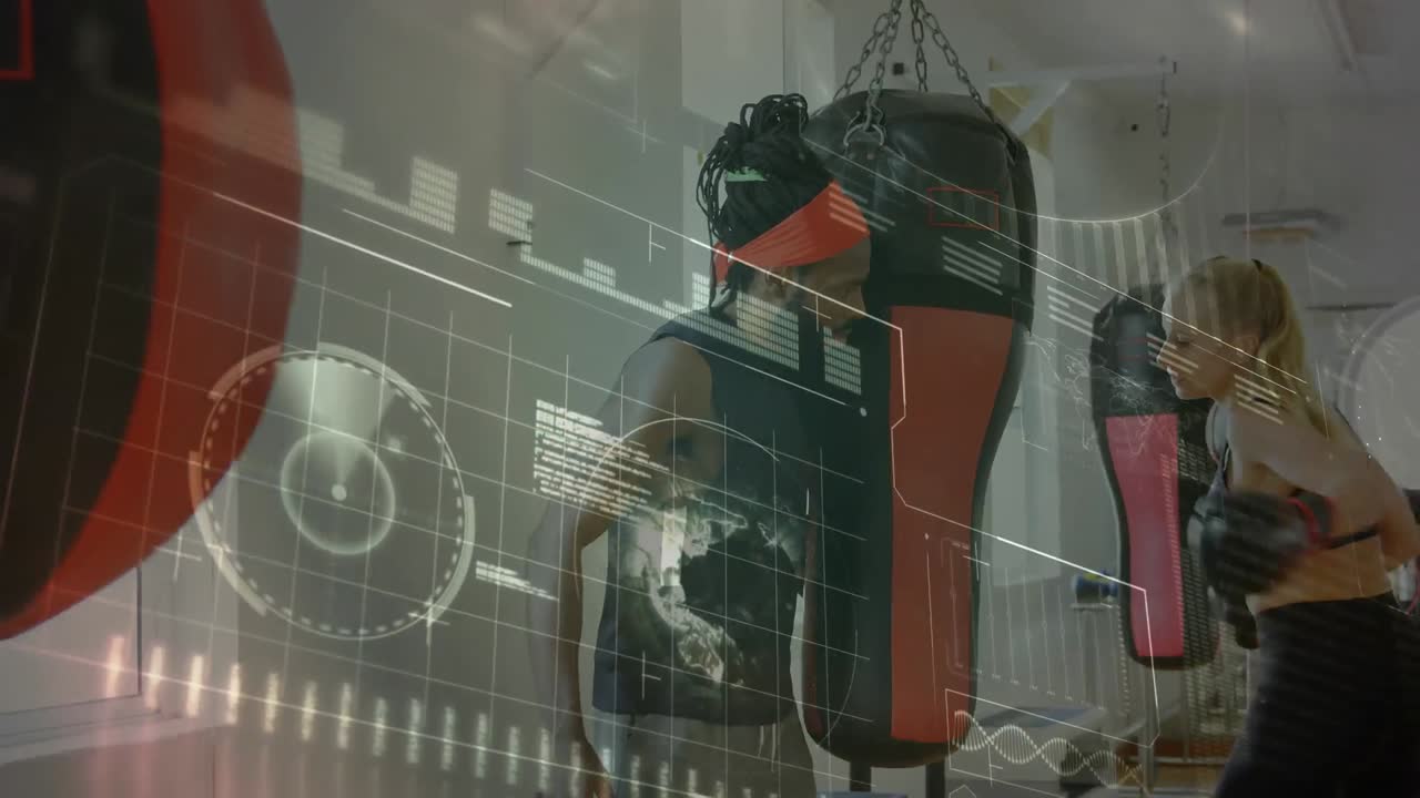 procesamiento de datos sobre boxeadora caucásica con entrenador masculino practicando sus golpes en el saco de boxeo