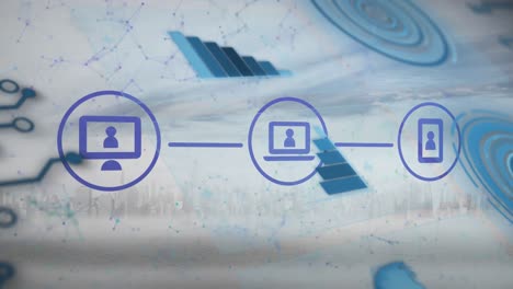 Animation-Eines-Netzwerks-Verbundener-Mediensymbole-Mit-Diagramm--Und-Datenverarbeitung-über-Dem-Stadtbild